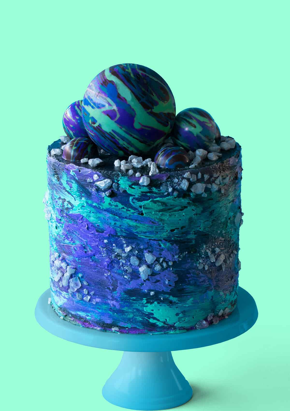 Mesmerising galaxy cakes are the latest dessert trend to sweep Instagram |  Daily Mail Online