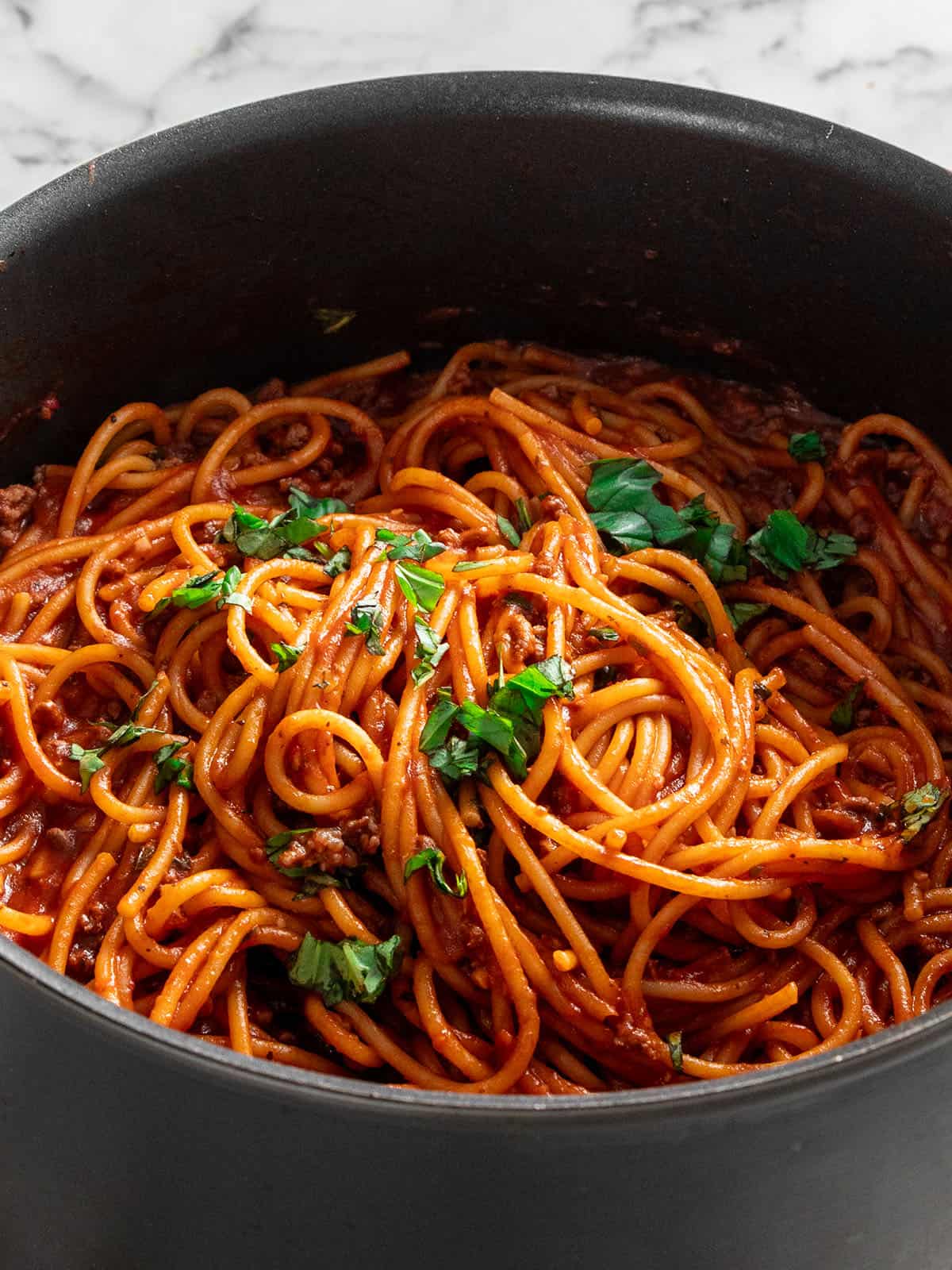 https://thescranline.com/wp-content/uploads/2023/09/ONE-BOWL-SPAGHETTI-BOLOGNESE-WEB-05.jpg